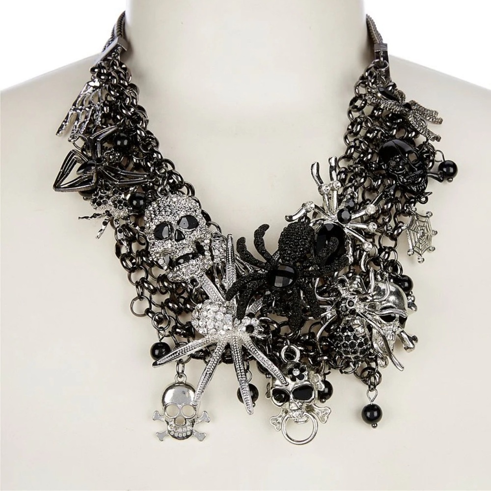 NATASHA Black Silver Gunmetal Skull Spider Spooky Goth Halloween Necklace NWT